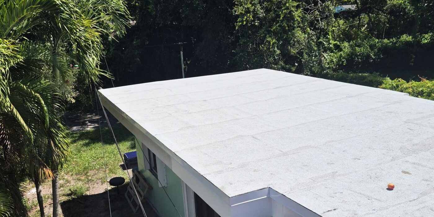 White flat roof finished on a Hollywood home